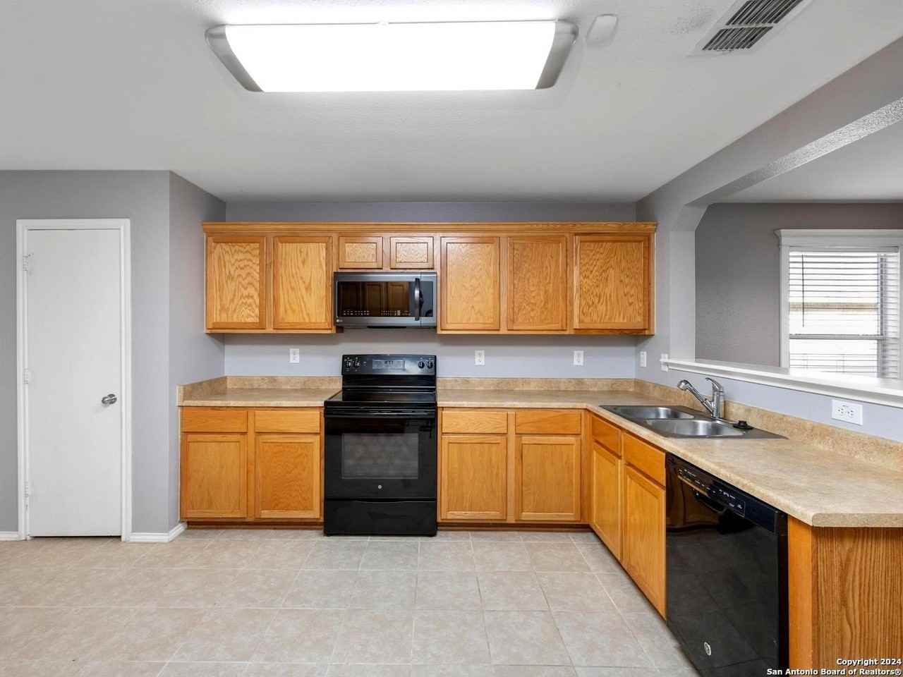 107 Venezia - Photo 5 of 26