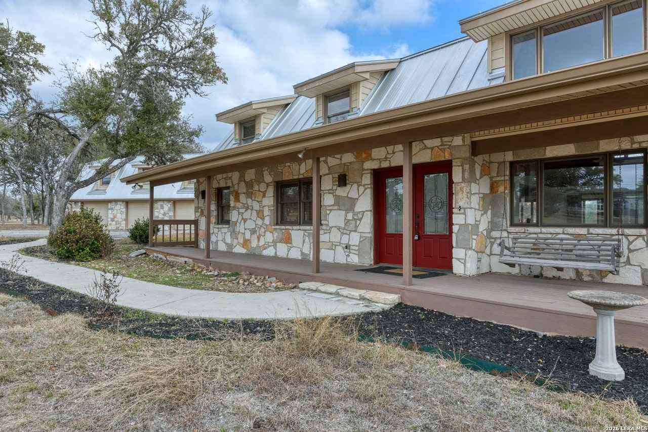 201 Someday Dr - Photo 2 of 44