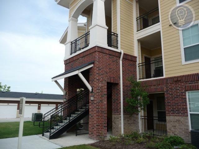 555 Farm to Market Road 646 - Photo 2 of 10