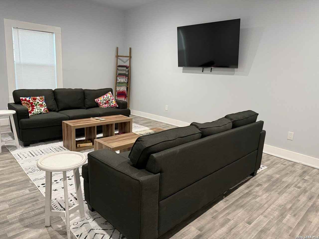 1607 N Pine St - Photo 7 of 16