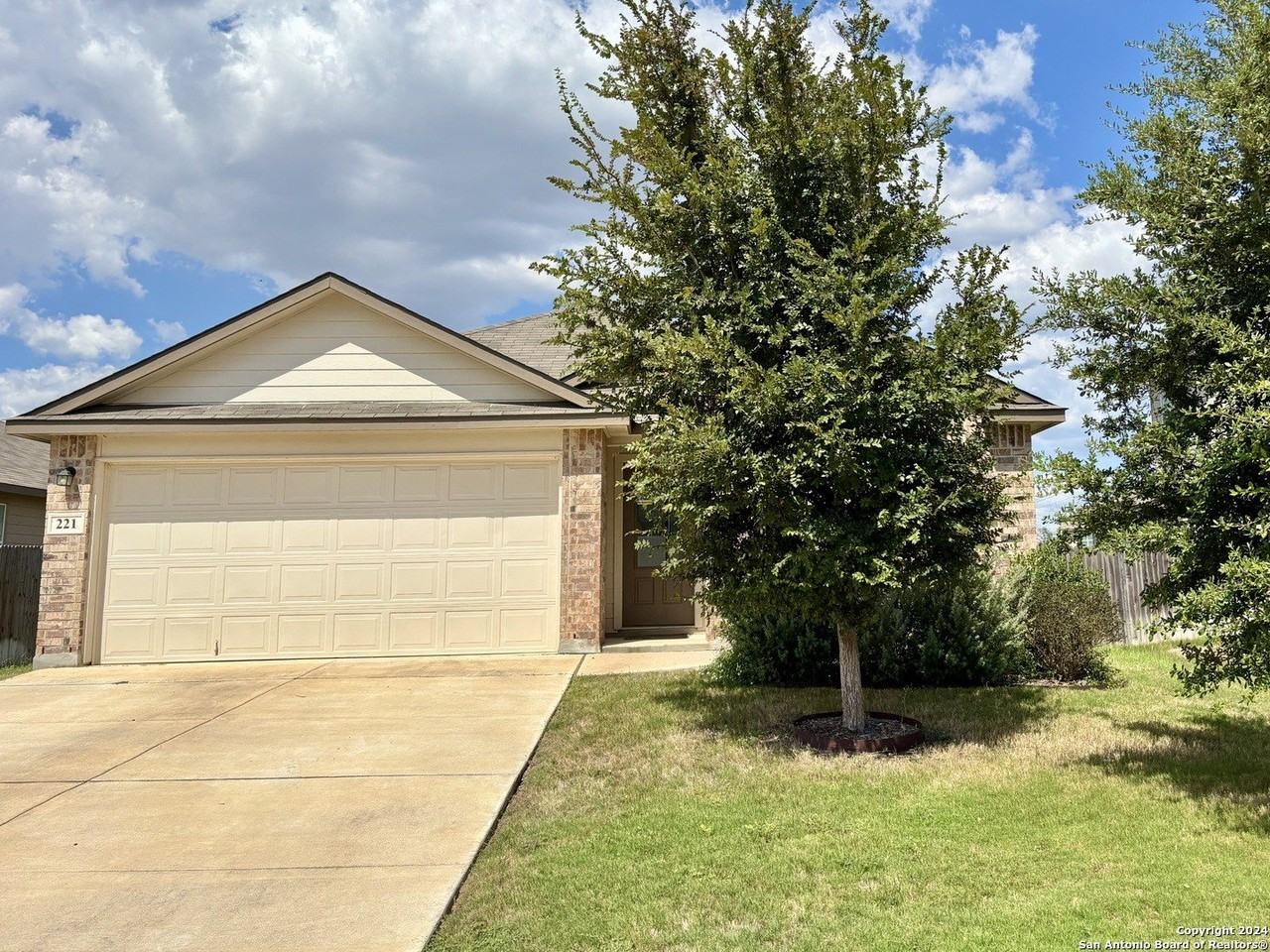 221 Big Cypress - Photo 3 of 33