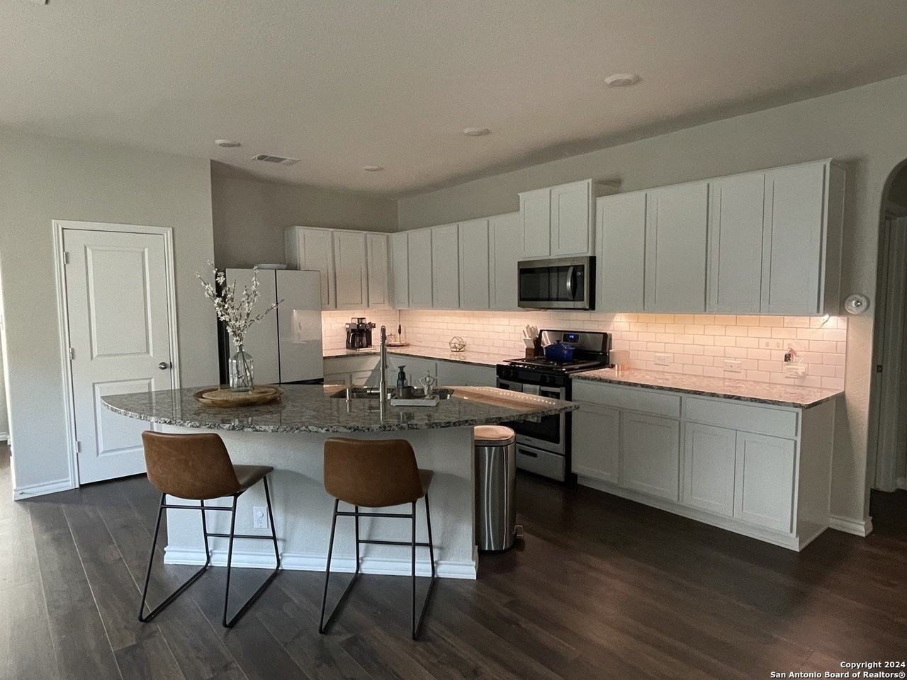 129 Garden Emerald - Photo 5 of 16