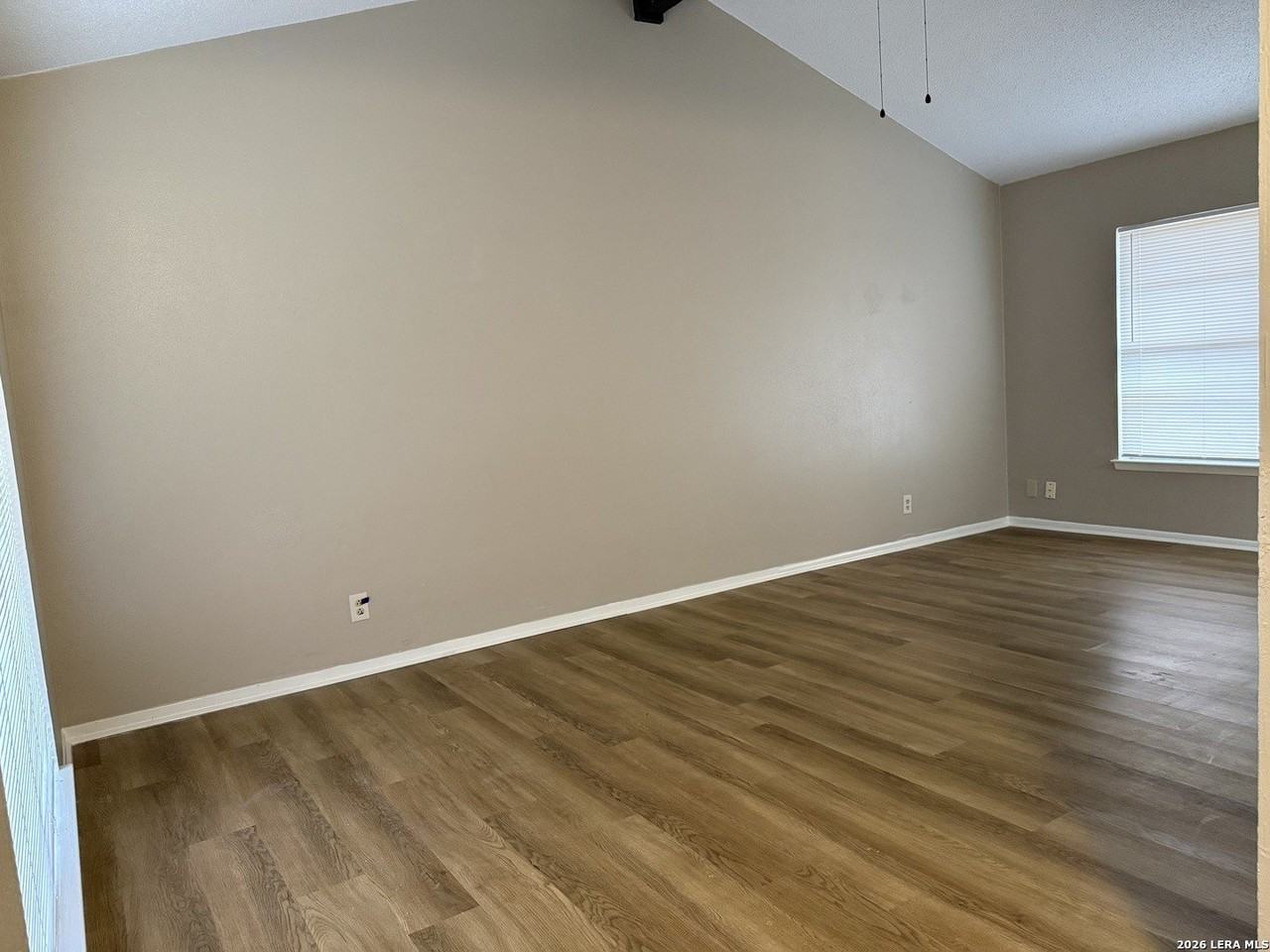 6626 Spring Garden St - Photo 6 of 10