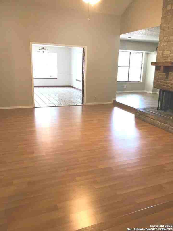 8535 Pendragon St - Photo 4 of 17