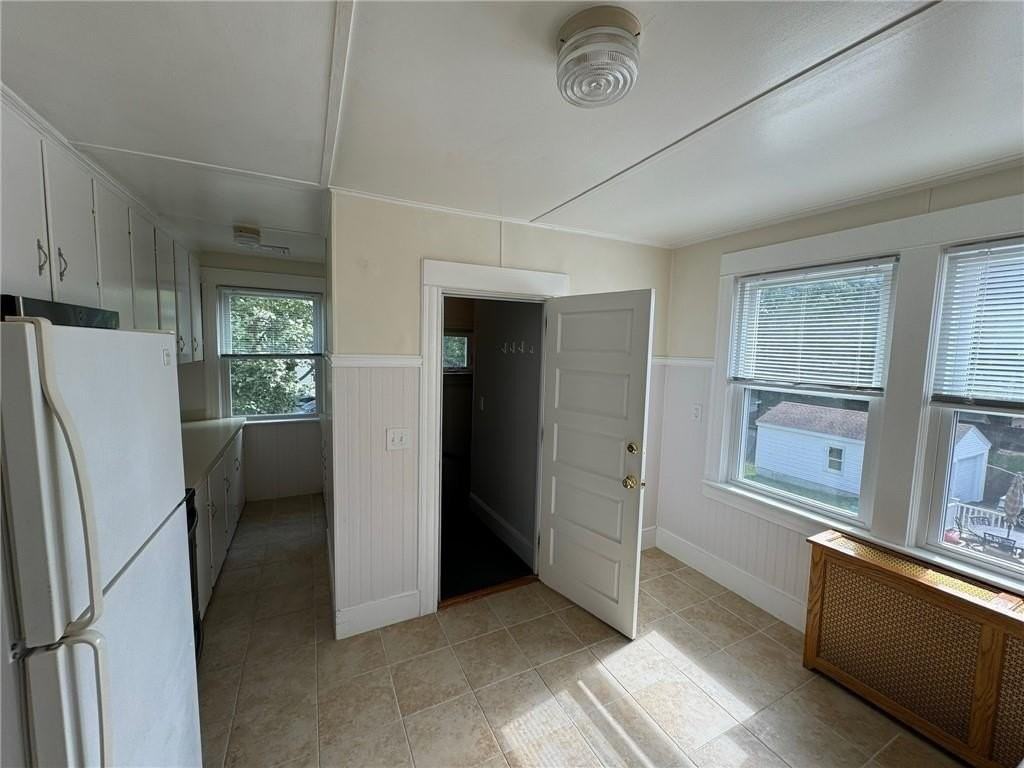 15 Freeborn St Unit 2 - Photo 5 of 27