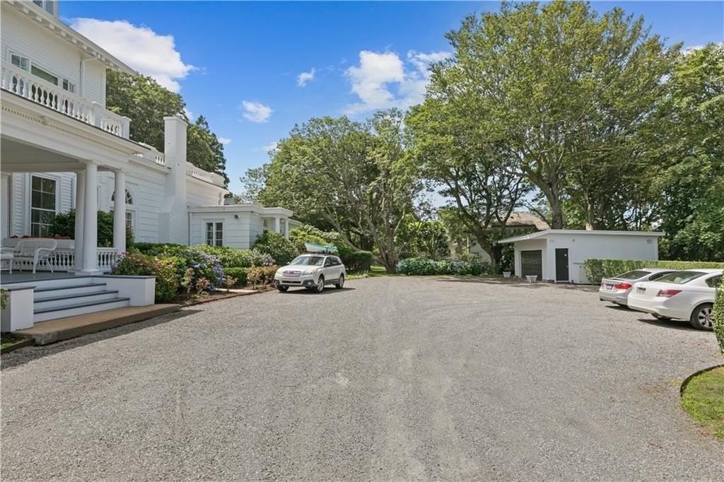 718 Bellevue Ave Apt 5 - Photo 5 of 34