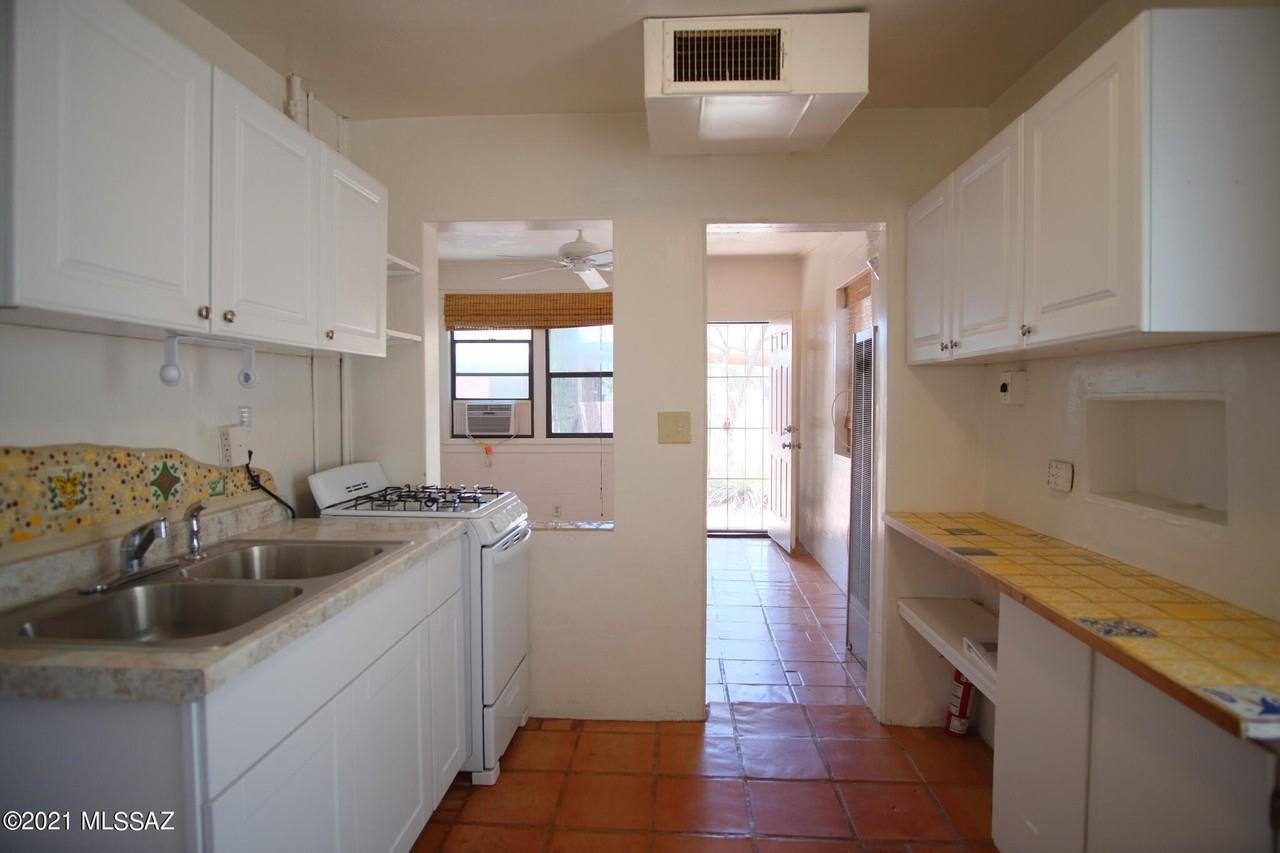 3026 N Sparkman Blvd Apt A - Photo 6 of 22