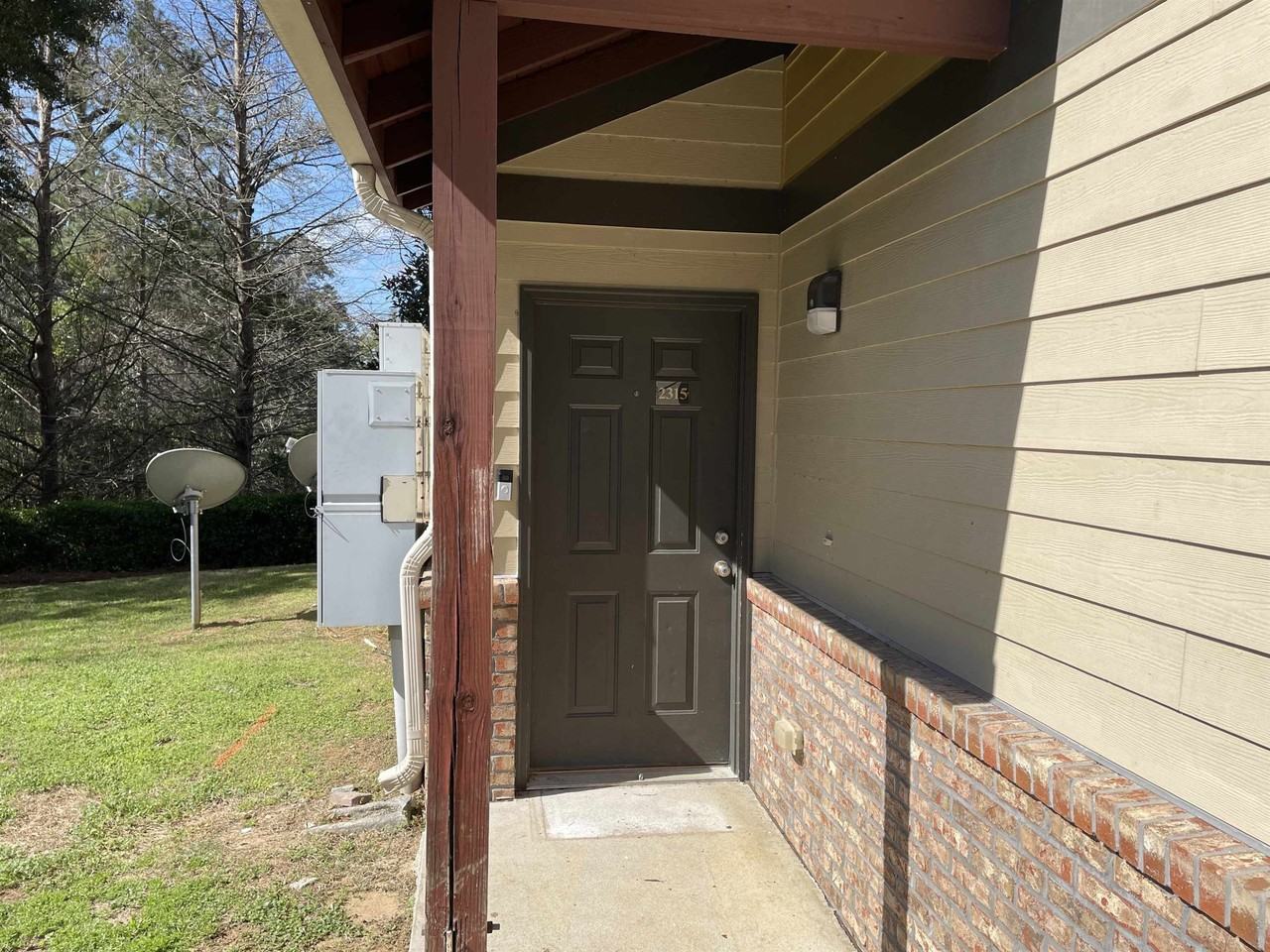 2315 Timber Oaks Ln - Photo 3 of 17