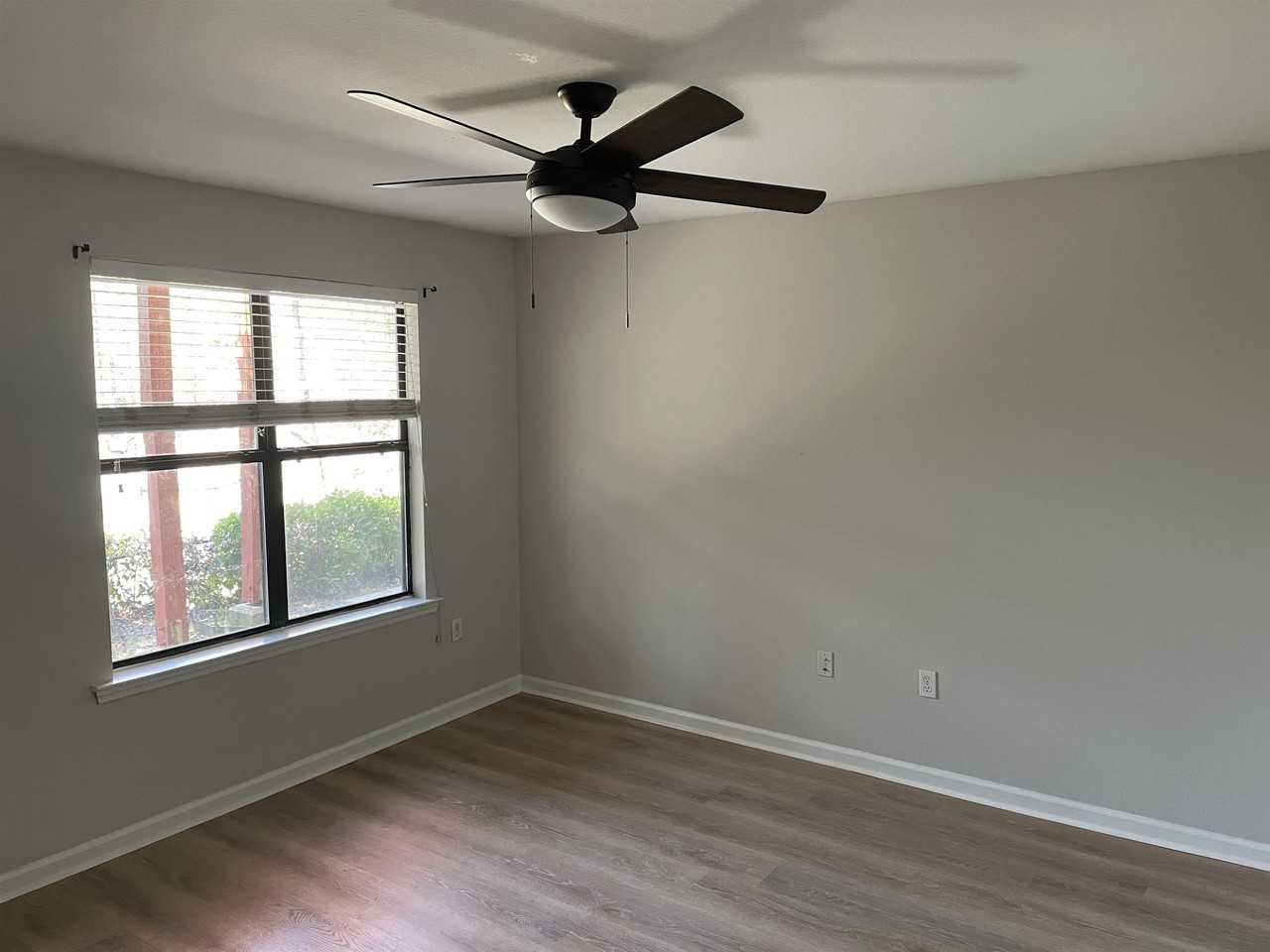 2315 Timber Oaks Ln - Photo 5 of 17