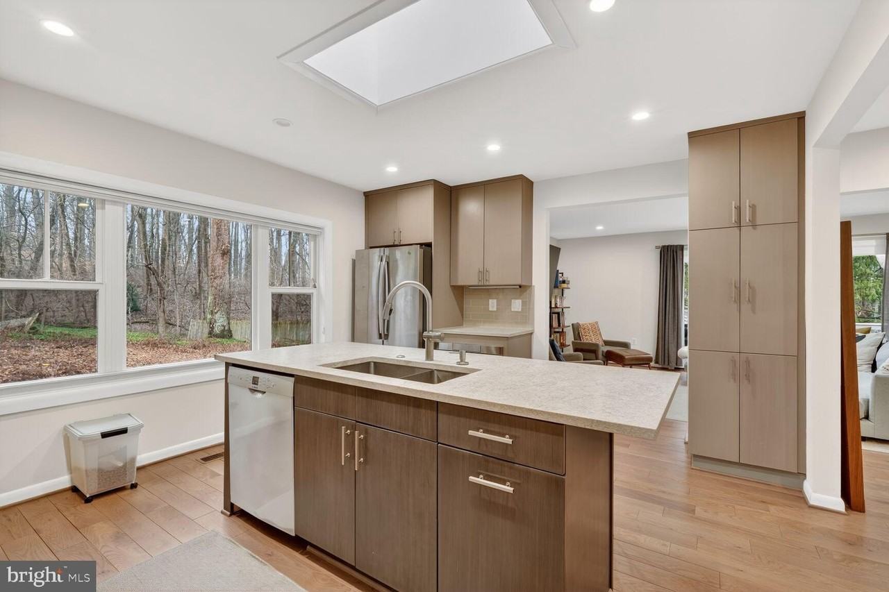 5908 17th St Nw - Photo 5 of 30