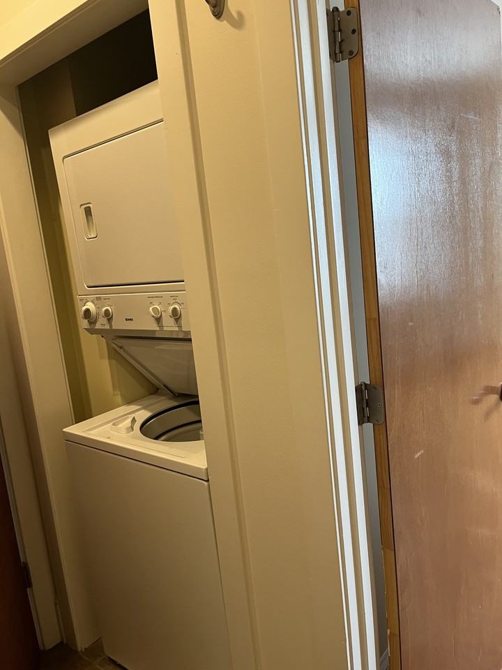 125 S Central St #201 - Photo 5 of 9