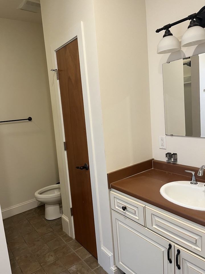 125 S Central St #201 - Photo 7 of 9