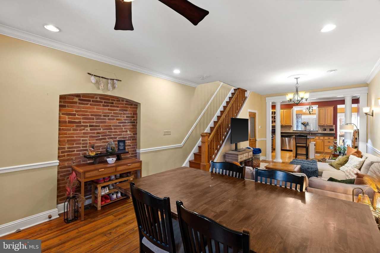 3205 Hudson St - Photo 5 of 31