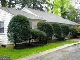 featured image of 410 Franklin St Apt 1 #Apt 1