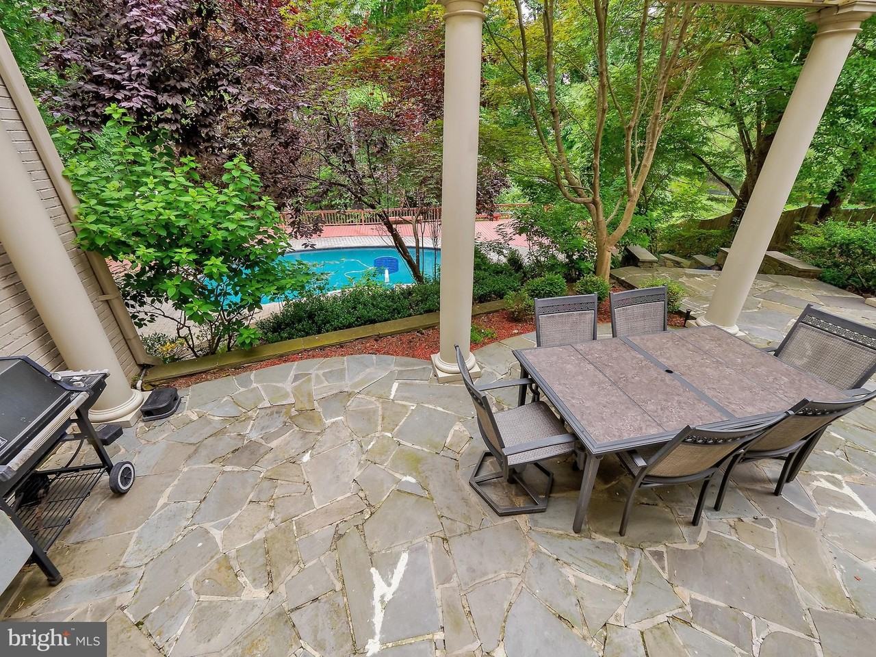 6513 Kenhill Rd - Photo 2 of 50