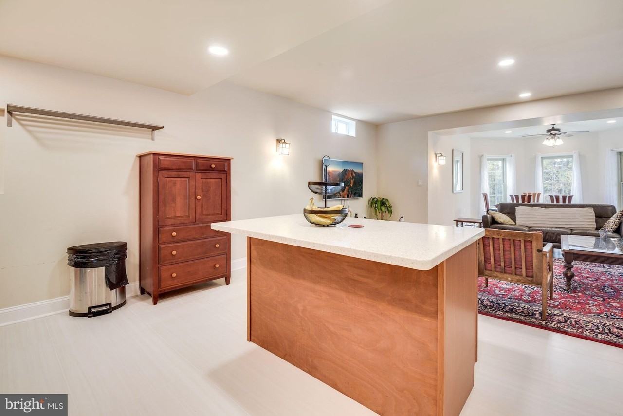 709 Amelia Island Ct - Photo 5 of 31