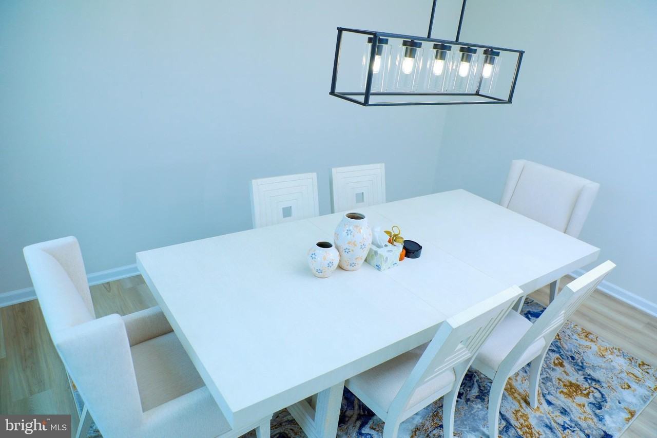 11801 Asbury Dr - Photo 6 of 50