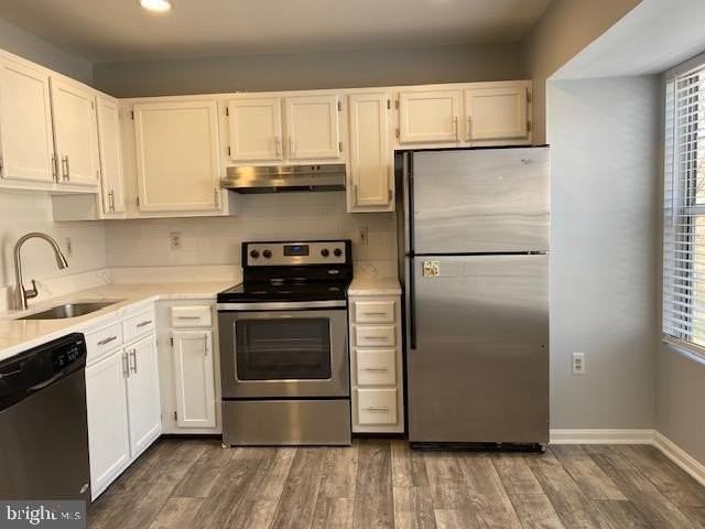 1201 Dillon Ct - Photo 2 of 23