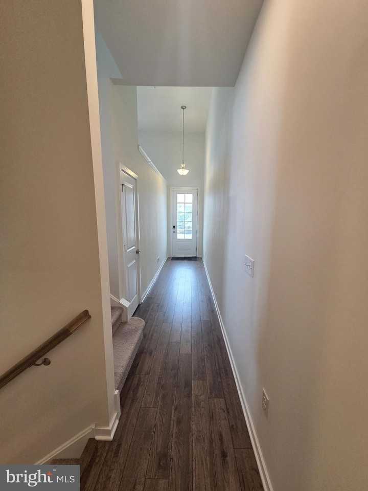 1800 Boulder Dr - Photo 3 of 32