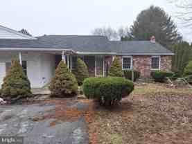 312 N Sandy Hill Rd - Photo 1 of 1