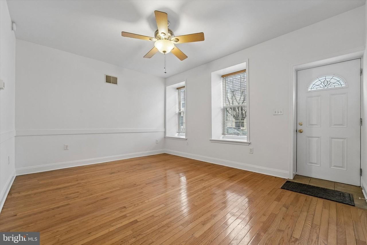 3452 Sunnyside Ave - Photo 3 of 25