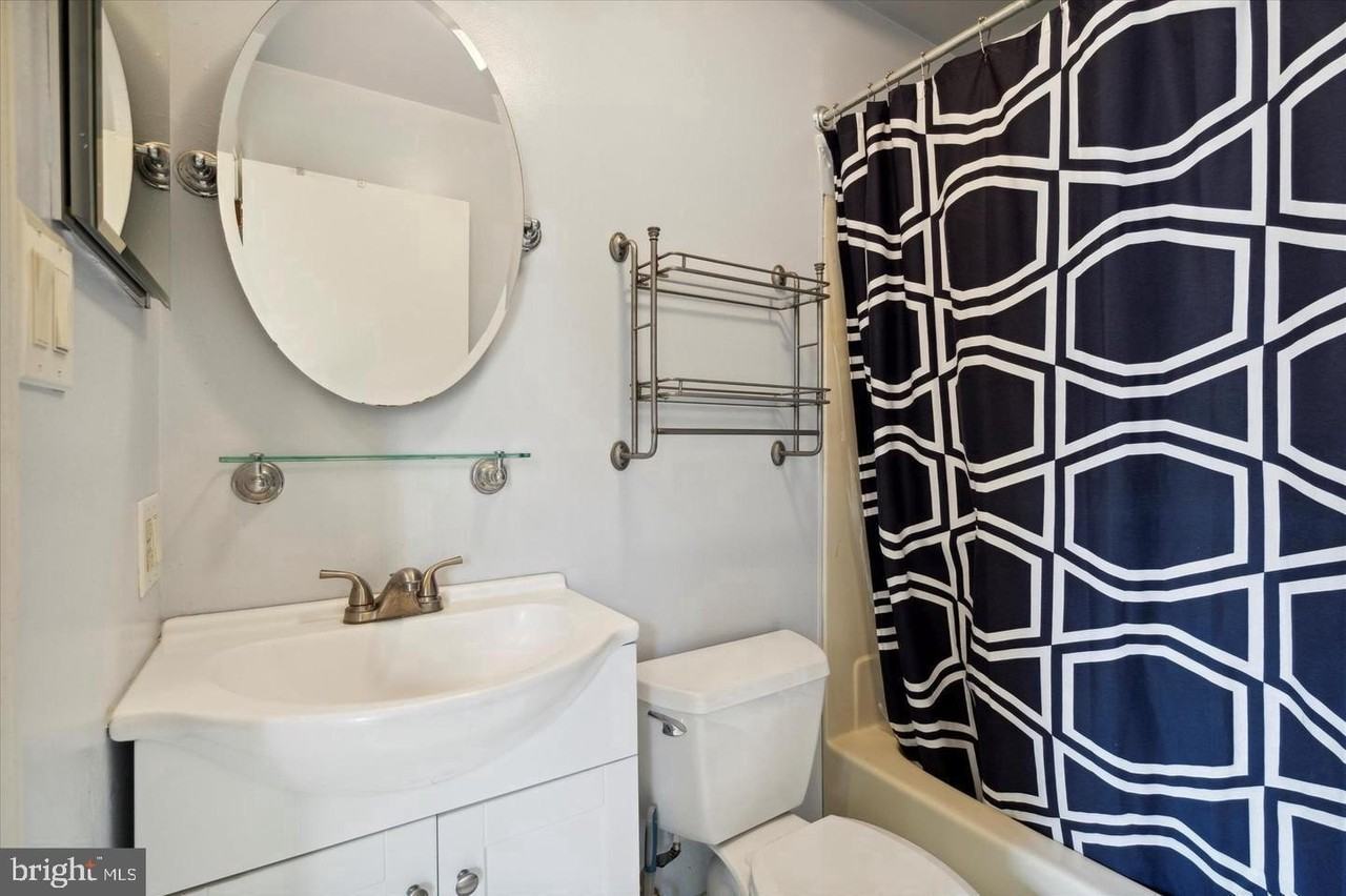 1914 Fairmount Ave Unit 5 - Photo 4 of 18