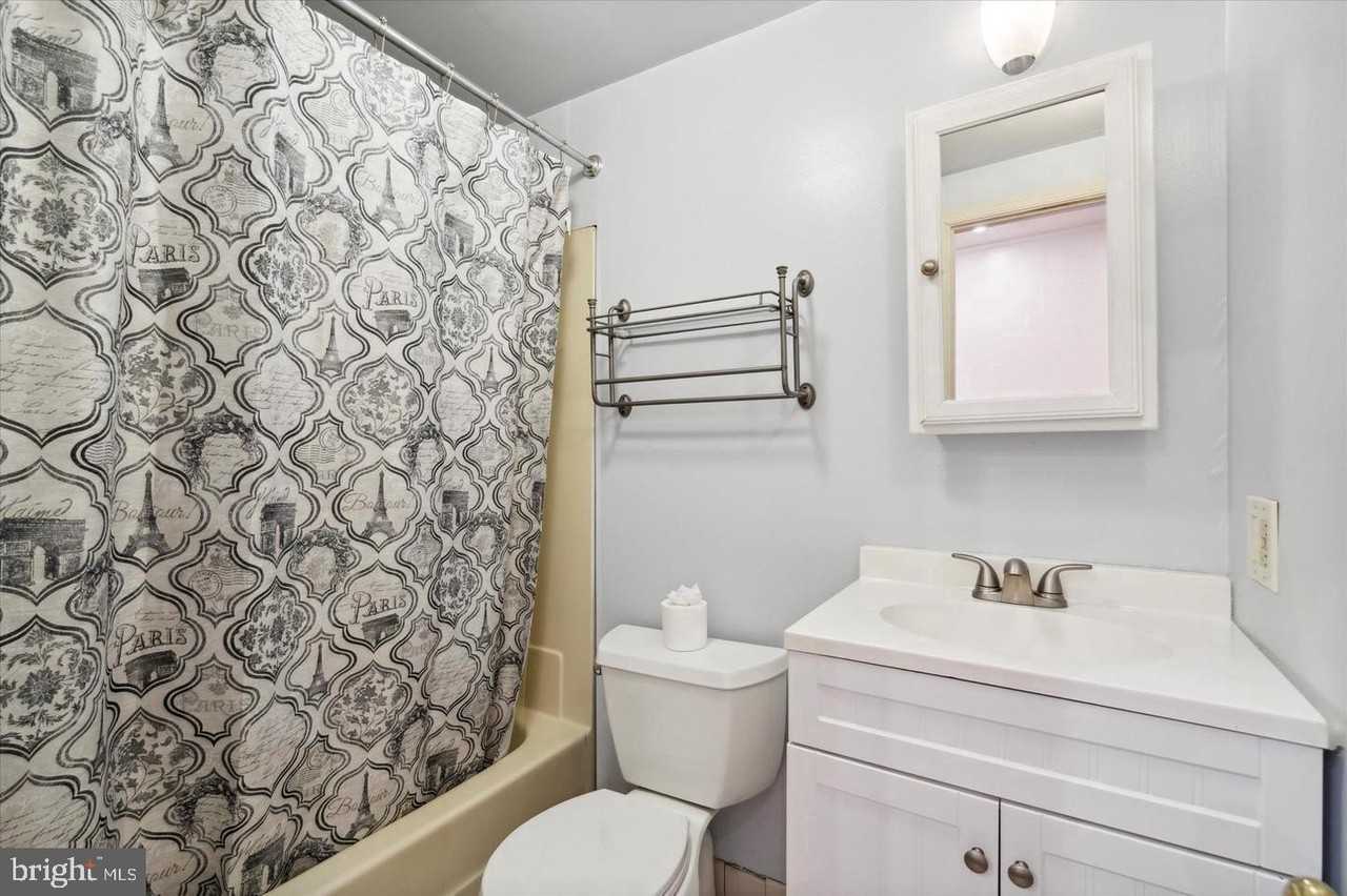 1914 Fairmount Ave Unit 5 - Photo 5 of 18