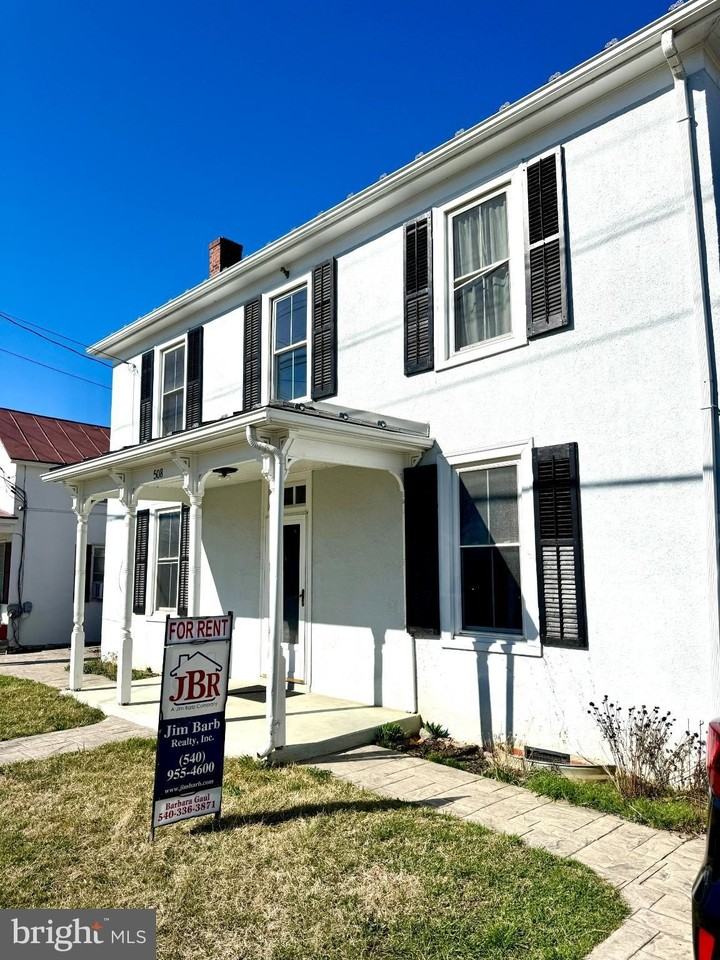 508 E Main St - Photo 3 of 26