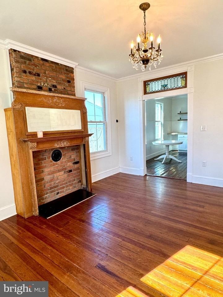 508 E Main St - Photo 7 of 26