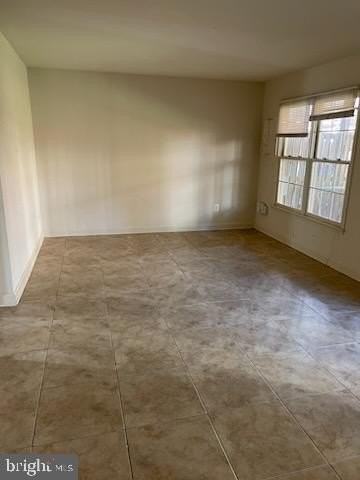 5516 Sully Lake Dr - Photo 6 of 34