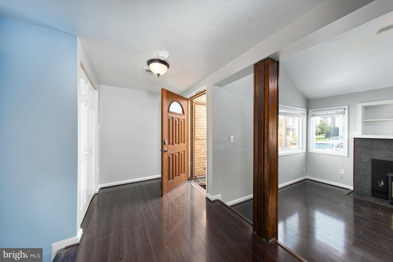 13349 Shea Pl - Photo 5 of 27