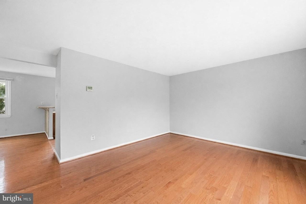 9071 Loreleigh Way - Photo 5 of 34