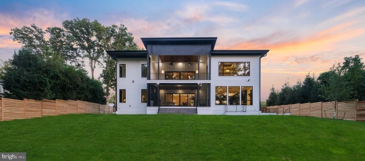 1138 Basil Rd - Photo 2 of 24