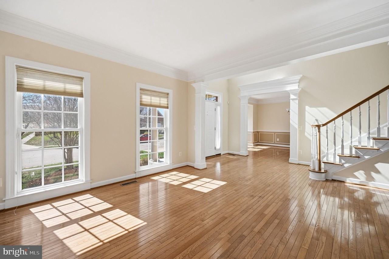 25582 Balint Park Ct - Photo 3 of 31