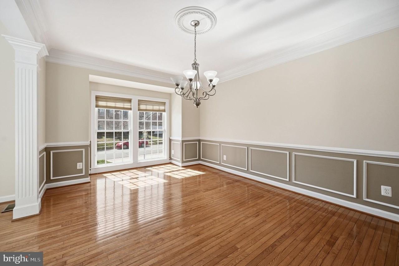 25582 Balint Park Ct - Photo 4 of 31