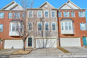 featured image of 10228 Fountain Cir