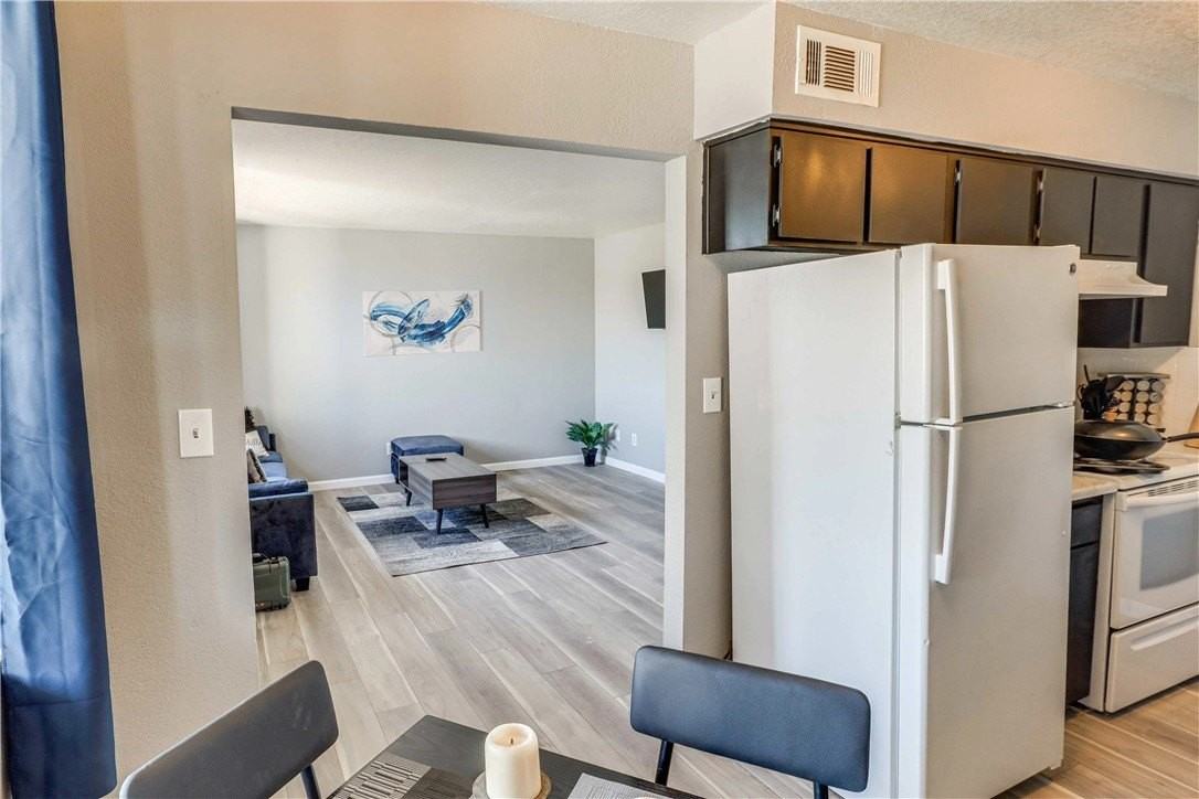 644 Swan Dr Apt 2 - Photo 7 of 13