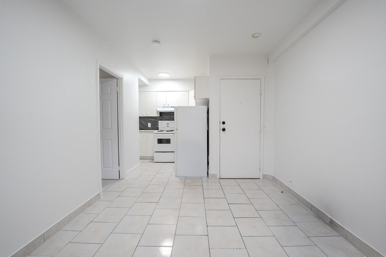 560 31e Avenue #100B - Photo 6 of 6