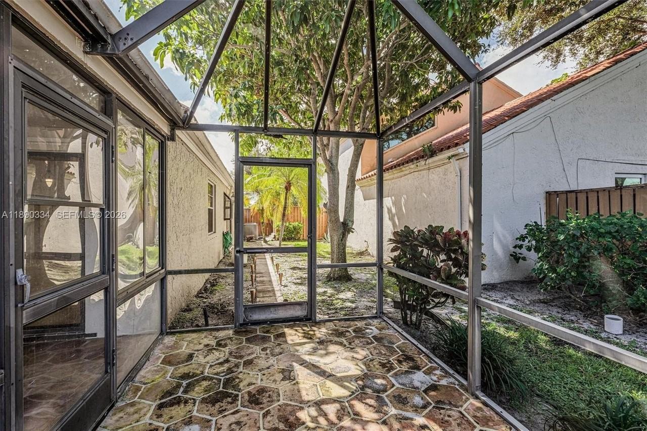 13174 La Lique Ct #13174 - Photo 7 of 20