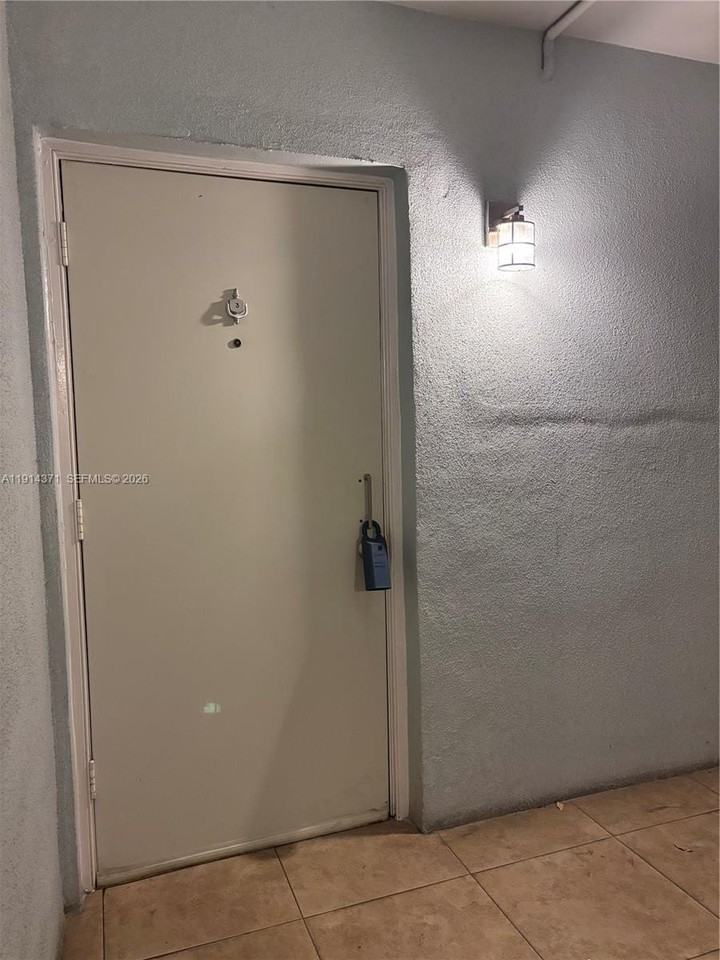 260 S Cypress Rd #103 - Photo 3 of 30