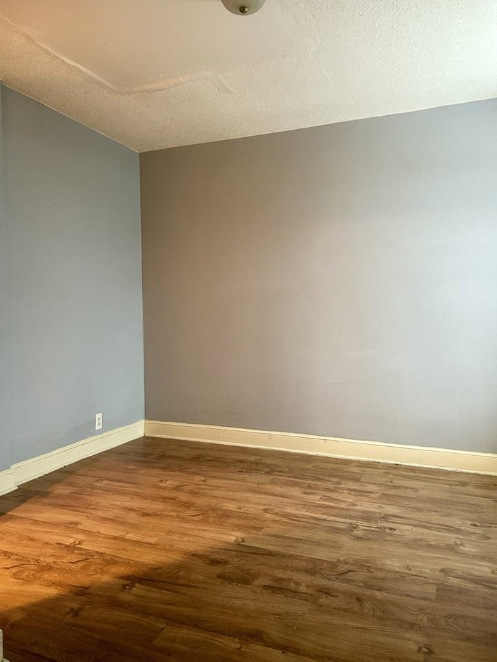 2144 2nd Ave W #2 - Photo 4 of 5