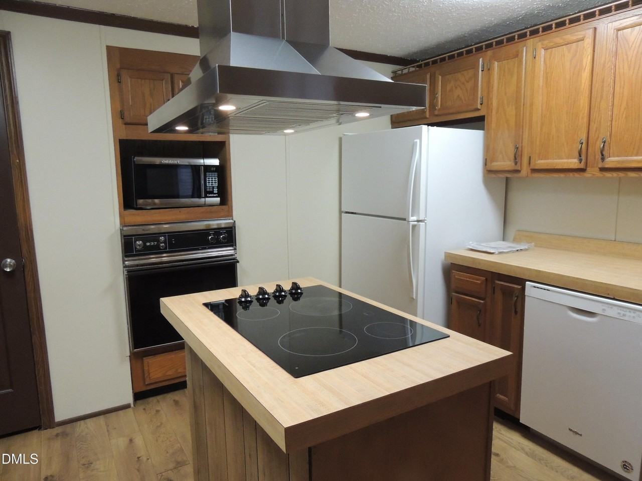 632 Wimberly Rd - Photo 3 of 23