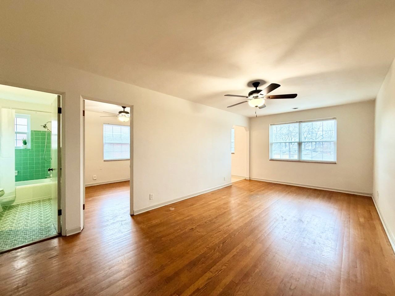 5821 Sunshine Drive #H - Photo 5 of 8