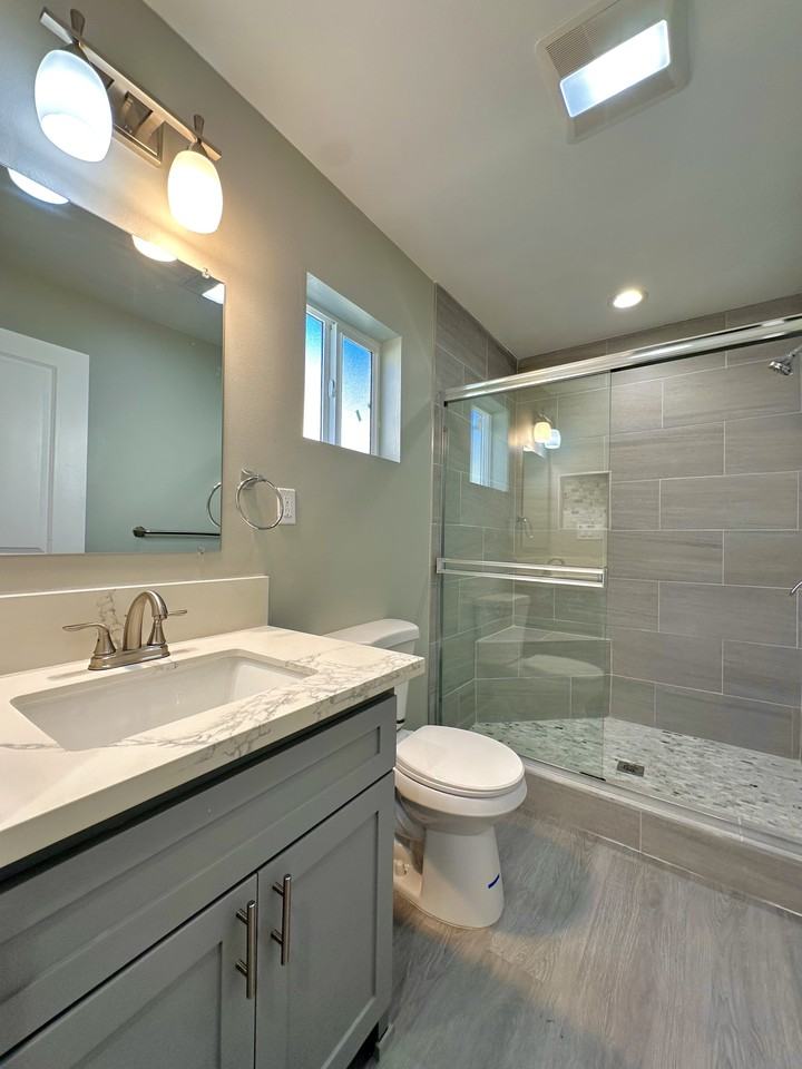 7102 South Figueroa Street #7102 1/2 - Photo 4 of 10