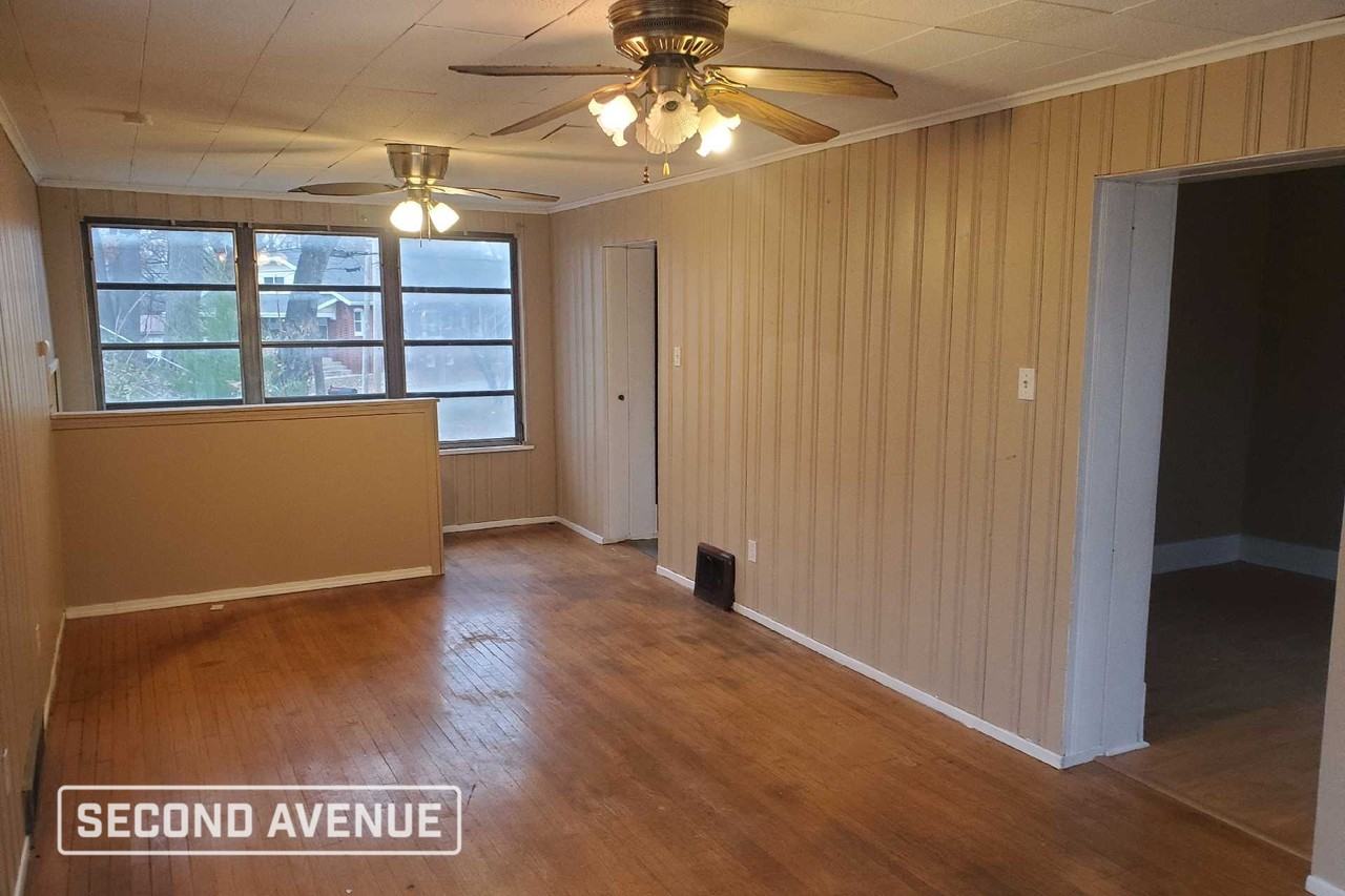 401 N Douglas Ave - Photo 3 of 13