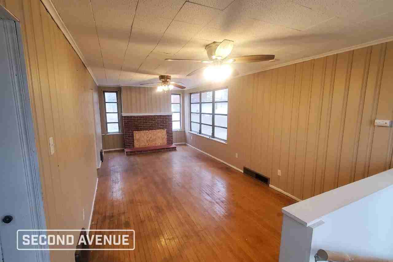 401 N Douglas Ave - Photo 4 of 13