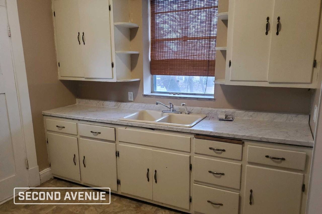 401 N Douglas Ave - Photo 6 of 13