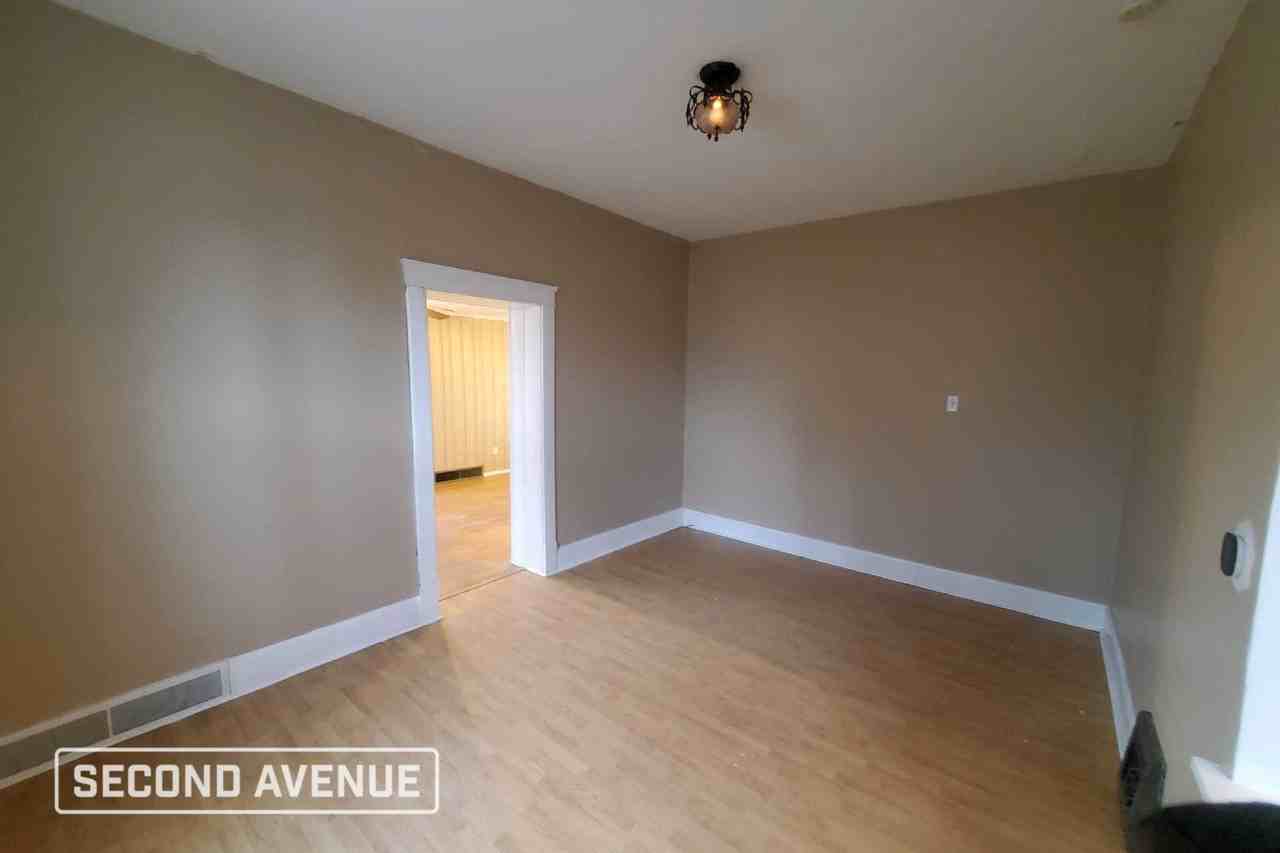 401 N Douglas Ave - Photo 7 of 13