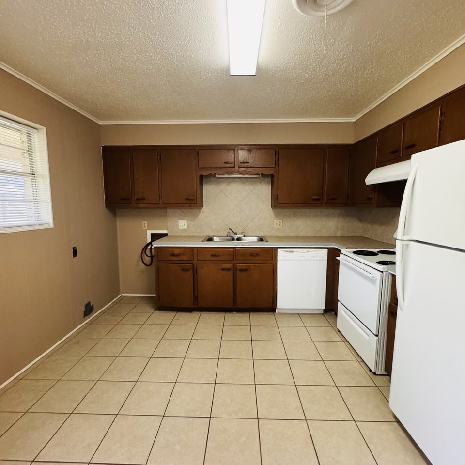 522 N 15th St - Photo 5 of 11