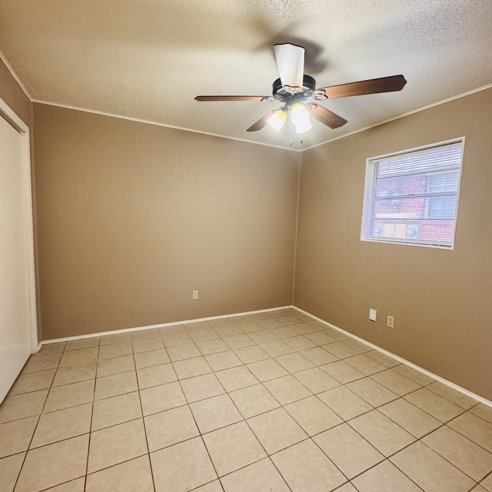 522 N 15th St - Photo 7 of 11